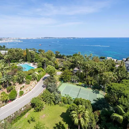 La Mirandole Bleue, Votre Escapade Face A La Apartman Vallauris